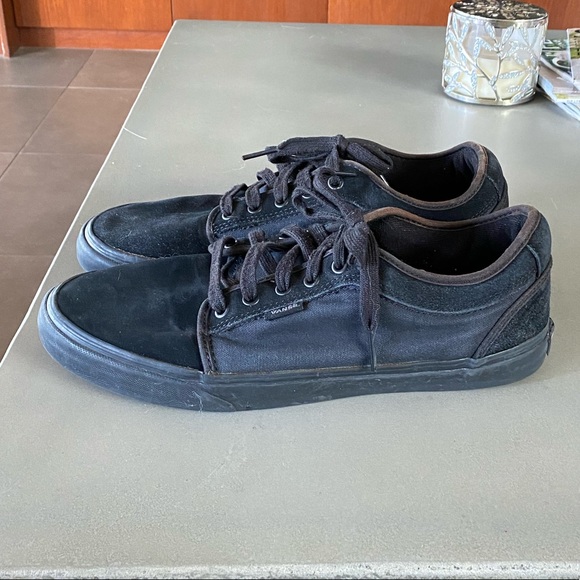 vans chukka low on feet